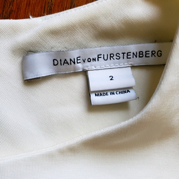 DVF dress [ it's off white color ] - Picture 7 of 11